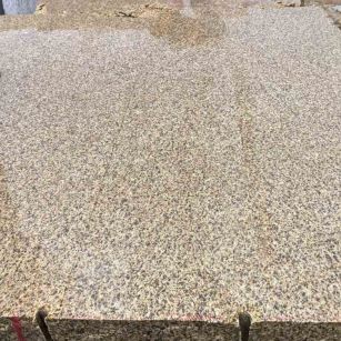 大连 黄金麻花岗岩石材方料