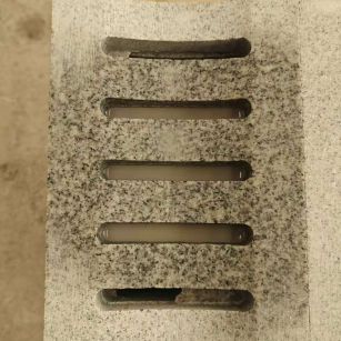 大连 芝麻白拉丝面花岗岩U型开槽排水槽