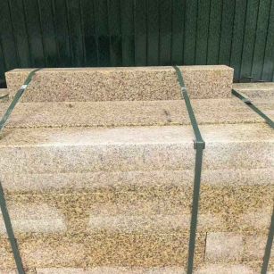 大连 黄金麻花岗岩石材机切面栏杆料半成品