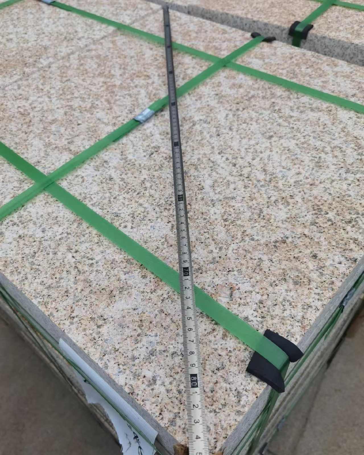 大连 黄金麻火烧面地铺石