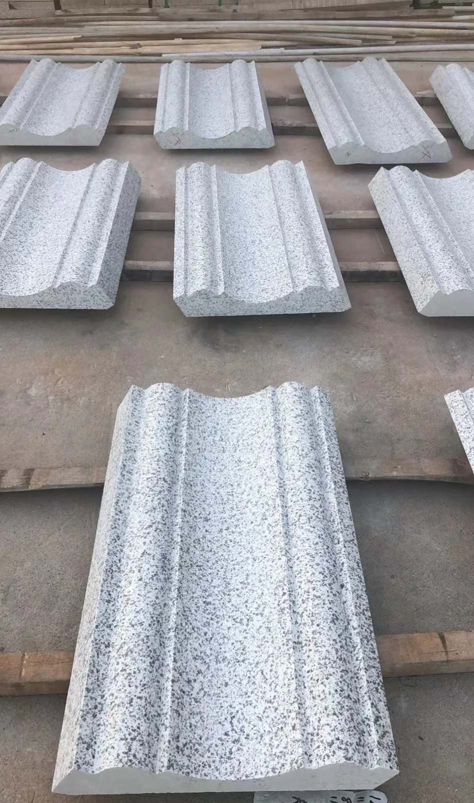 大连 白麻花岗岩光面别墅线条