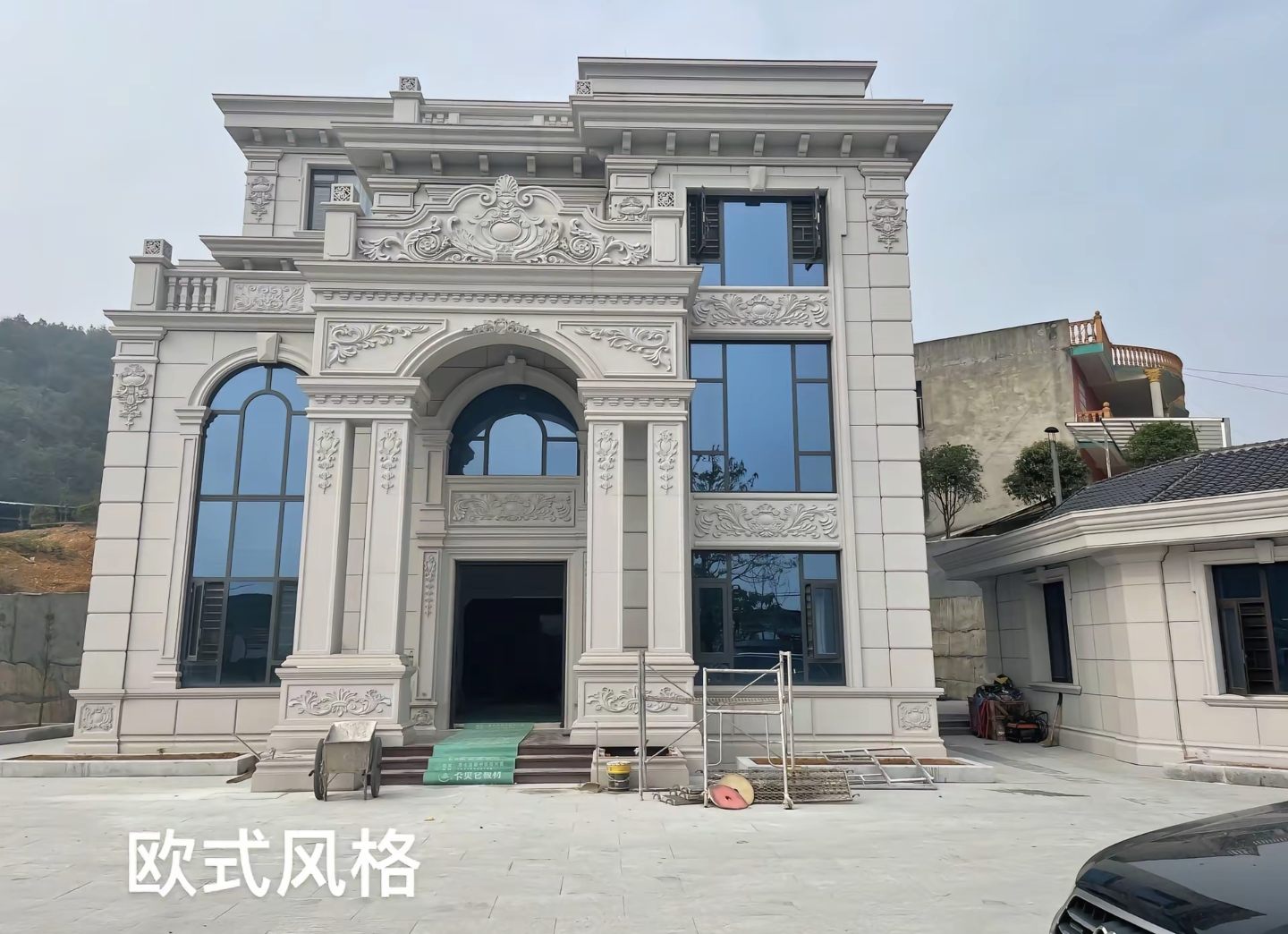 大连 白麻花岗岩别墅外墙干挂