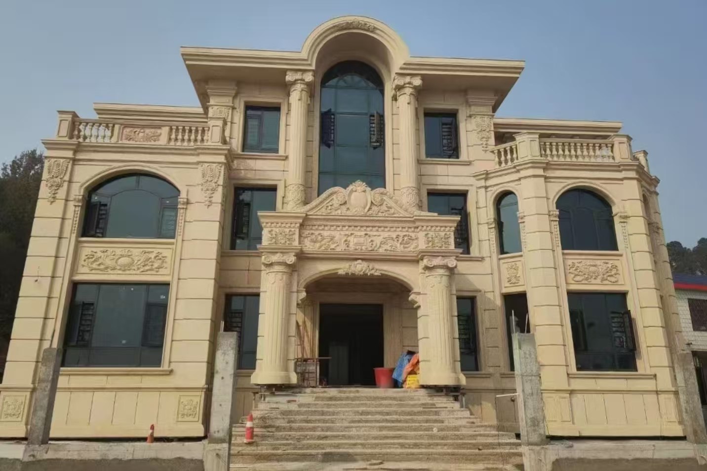 大连 黄金麻花岗岩别墅外墙干挂