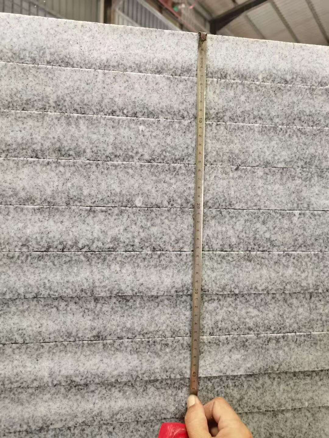 大连 芝麻白火烧成品厚薄均匀，B料价格接近A料质量