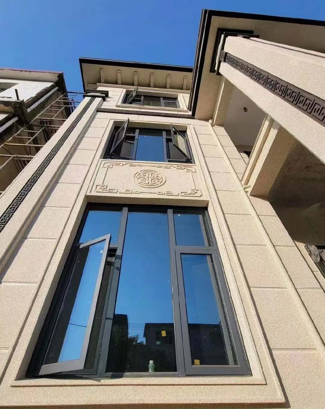 大连 黄金麻荔枝面别墅外墙干挂效果展示