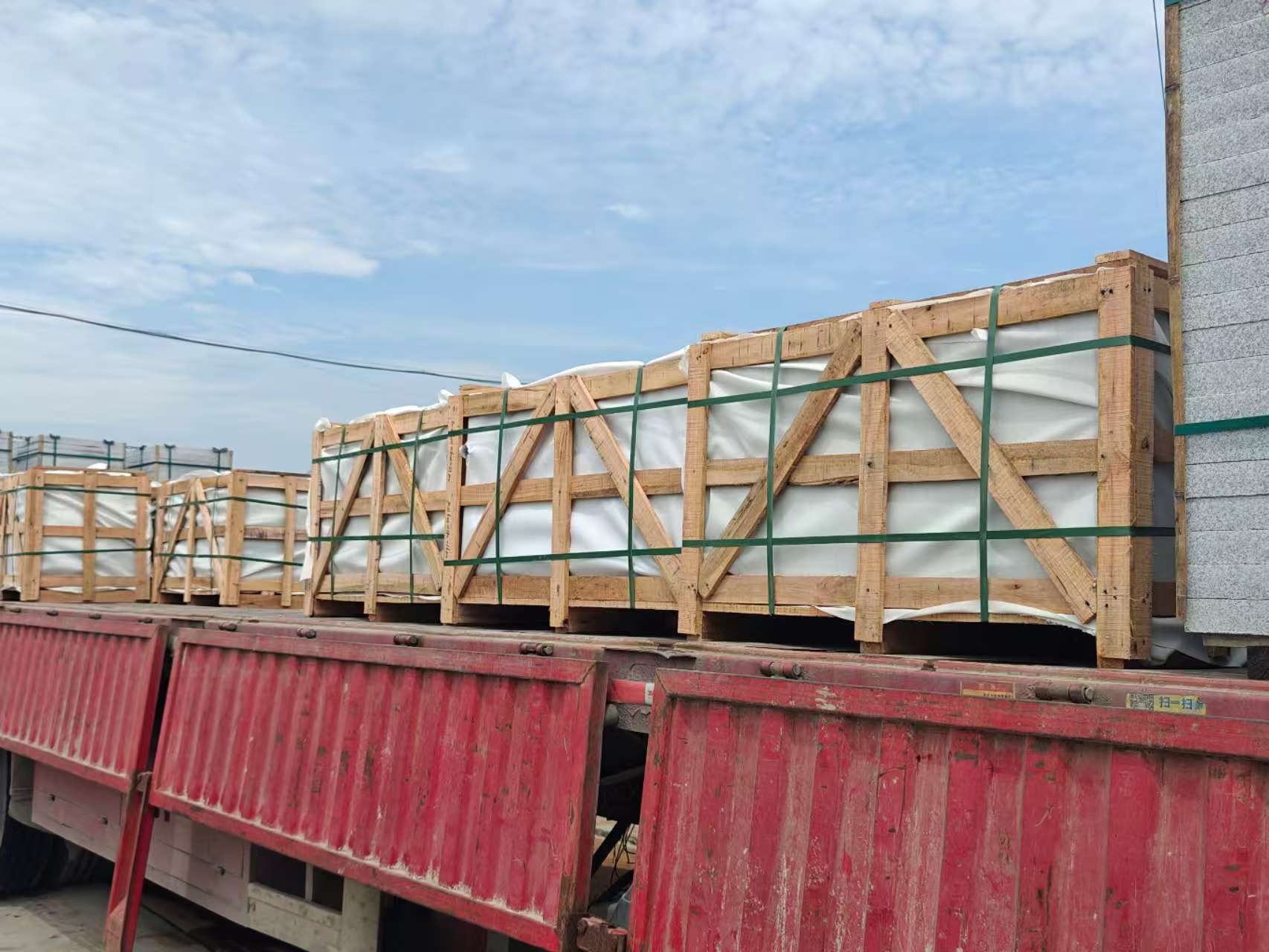 大连 芝麻白花岗岩地铺石出口专车-泰国游